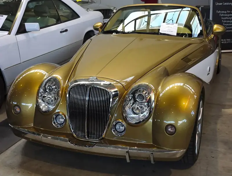 Mitsuoka Himiko