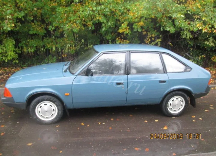 Moskvich 2141 21412-136