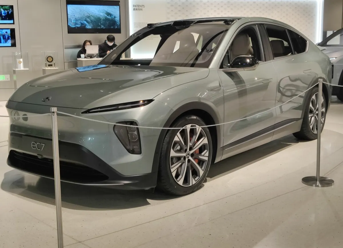 NIO EC7 EC7 Standard Range 75 kWh (653 bg) i4WD Electric - görsel 3