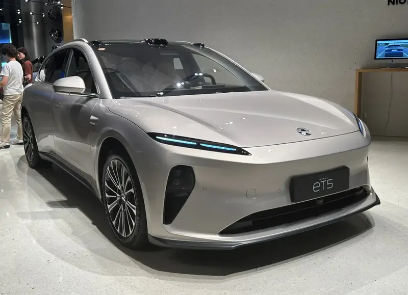 NIO ET5 - 6