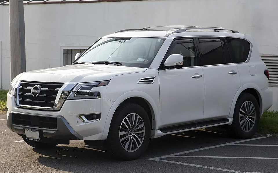 Nissan Armada - 2