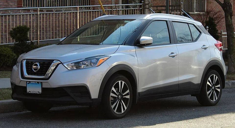 Nissan Kicks Kicks (D15)