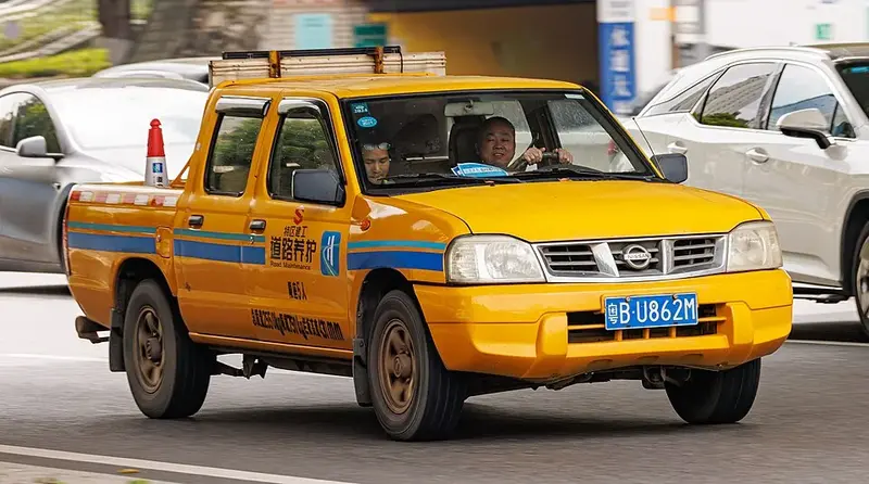 Nissan NP 300 Pick up - 5