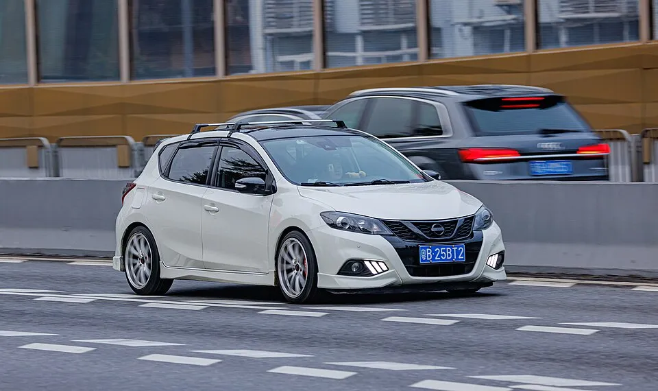 Nissan 2