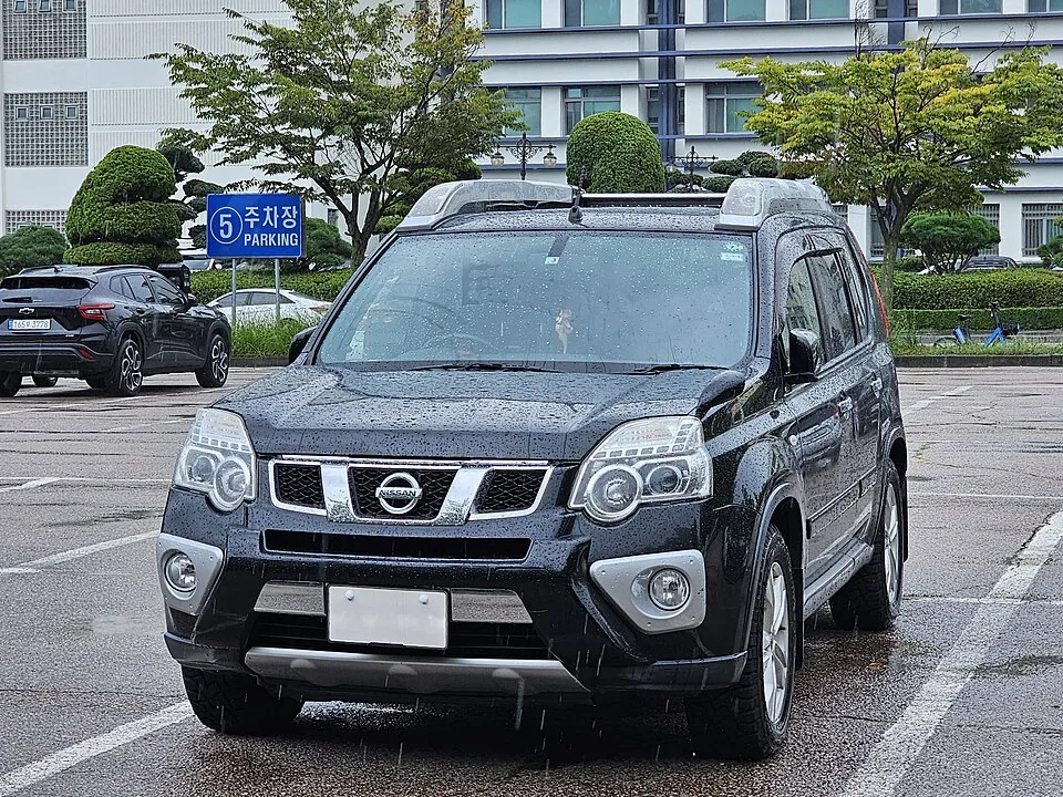 Nissan 2