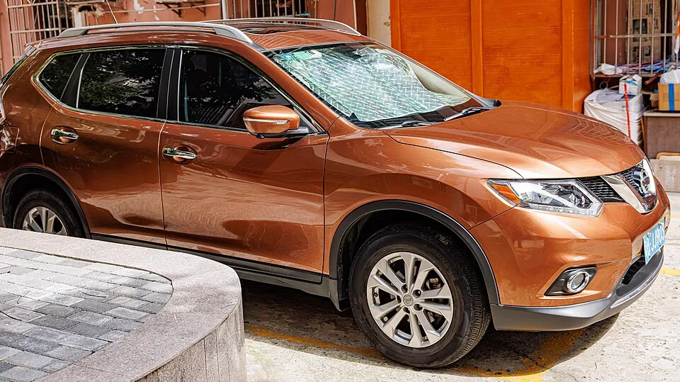 Nissan 2