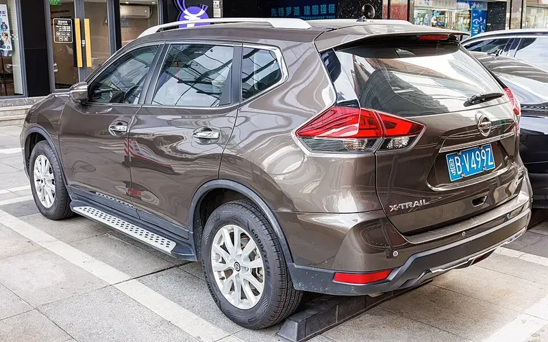 Nissan X-Trail - 4