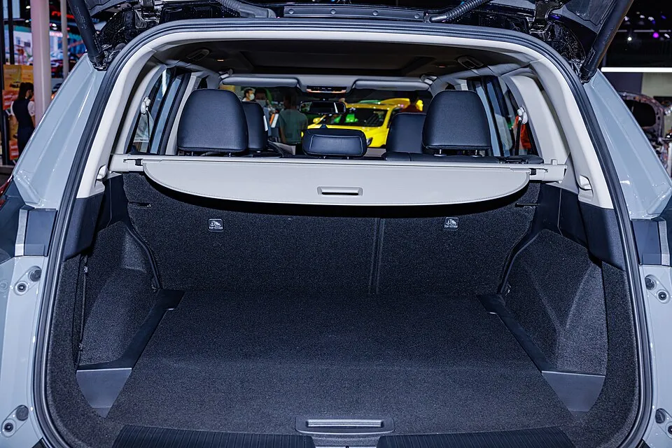 Nissan 4