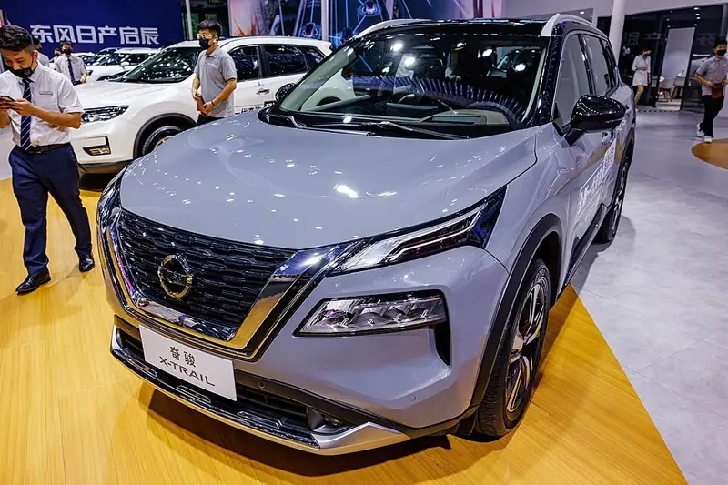 Nissan X-Trail - 1