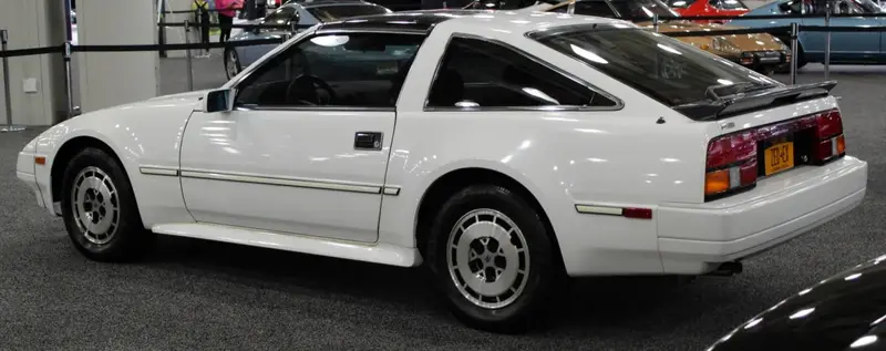 Nissan 300 ZX - 4