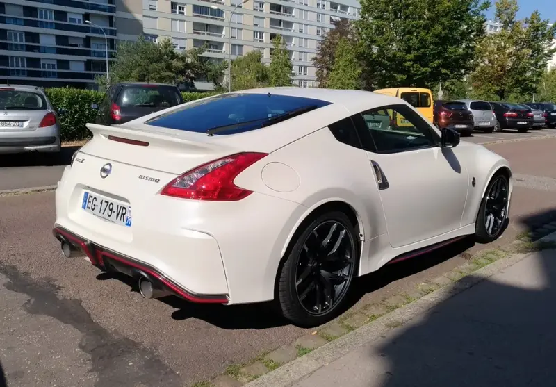 Nissan 370Z - 2