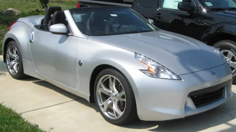 Nissan 370Z - 3