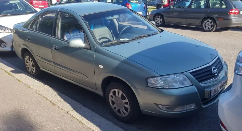 Nissan Almera - 1