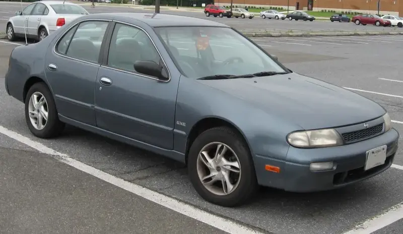Nissan Altima Altima I