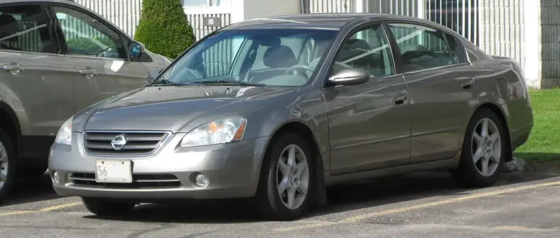 Nissan Altima - 2