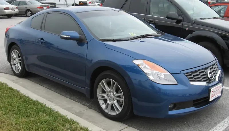 Nissan Altima Altima IV Coupe