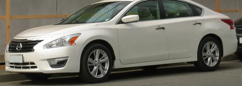 Nissan Altima - 2