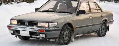 Nissan Bluebird Bluebird (810)