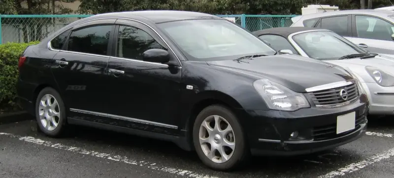 Nissan Bluebird - 4
