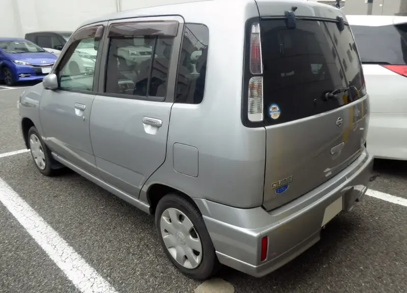 Nissan Cube - 2