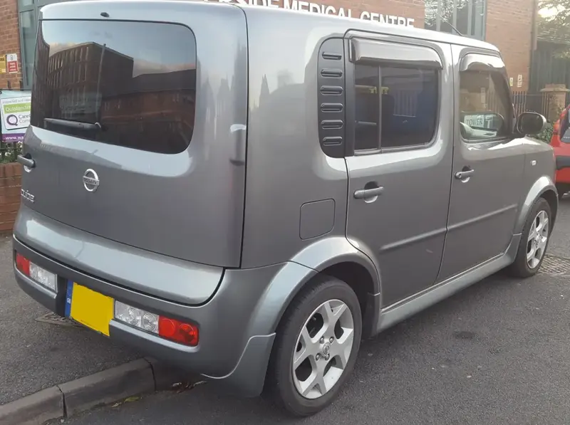Nissan Cube - 2