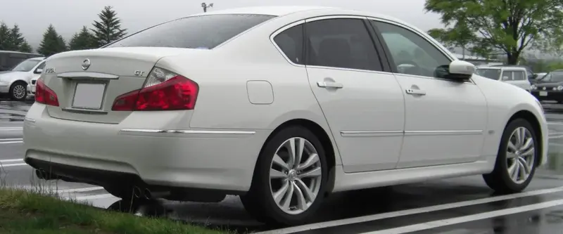 Nissan Fuga - 4