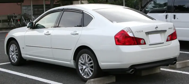 Nissan Fuga - 3