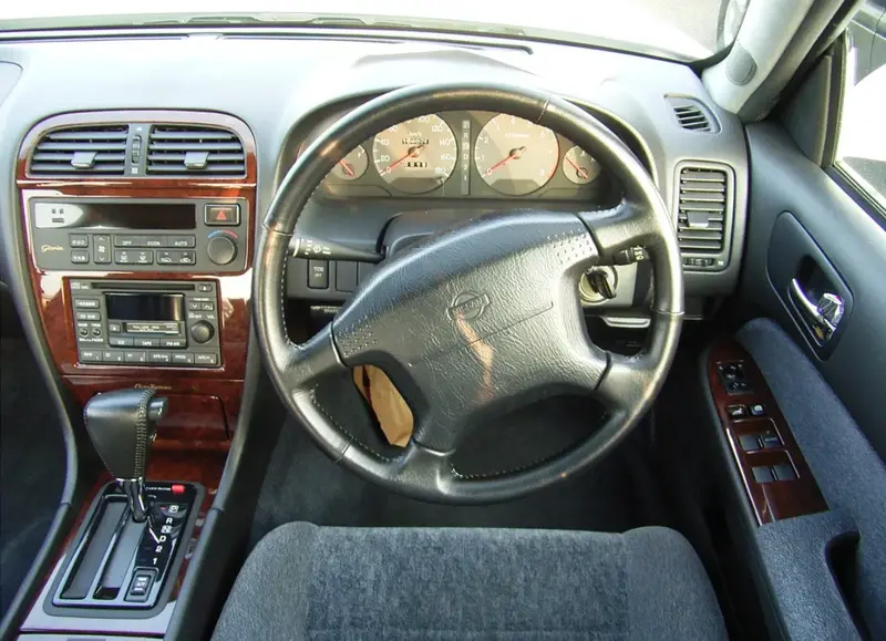 Nissan Gloria - 6