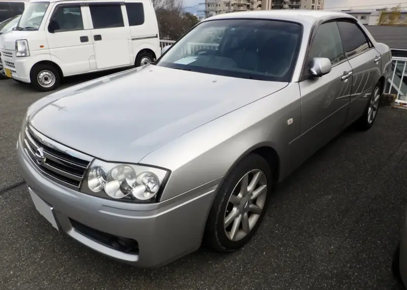 Nissan Gloria - 5
