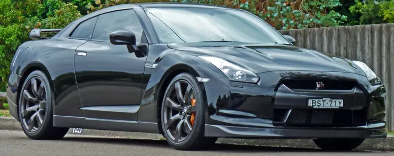 Nissan GT-R - 3