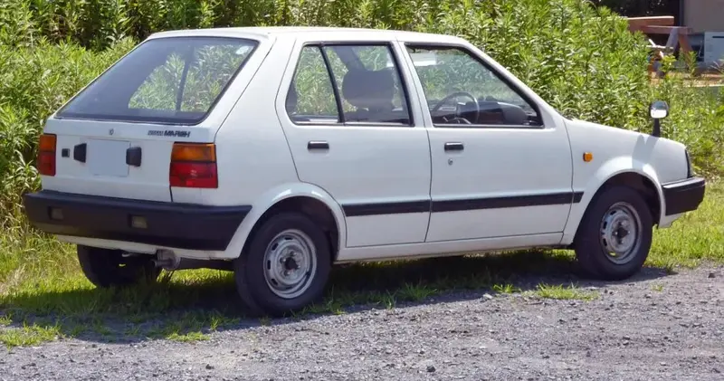 Nissan March - 2