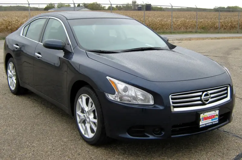 Nissan Maxima - 1