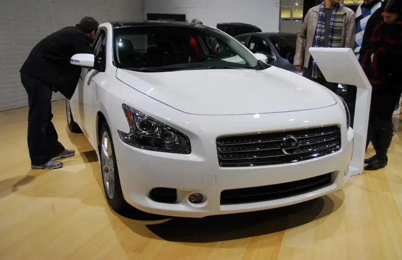 Nissan Maxima - 4