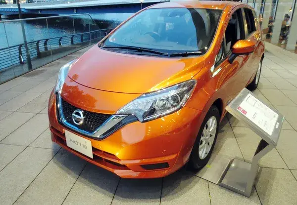 Nissan Note - 1