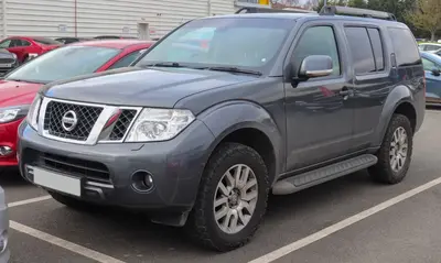 Nissan Pathfinder Pathfinder III (facelift 2010)