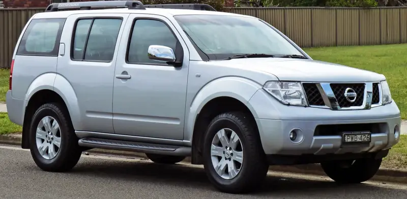 Nissan Pathfinder - 1
