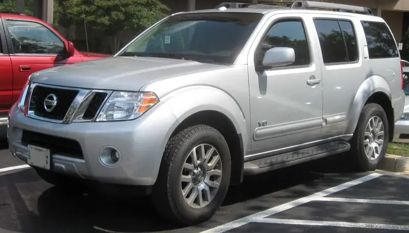 Nissan Pathfinder - 3