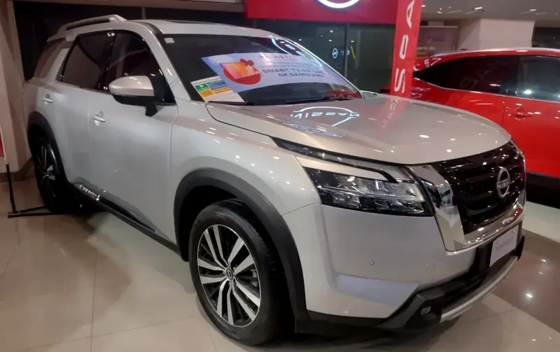 Nissan Pathfinder - 5