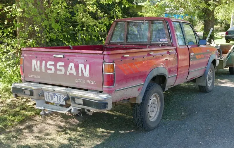 Nissan Pick UP 720 1.8 (80 bg) - görsel 2