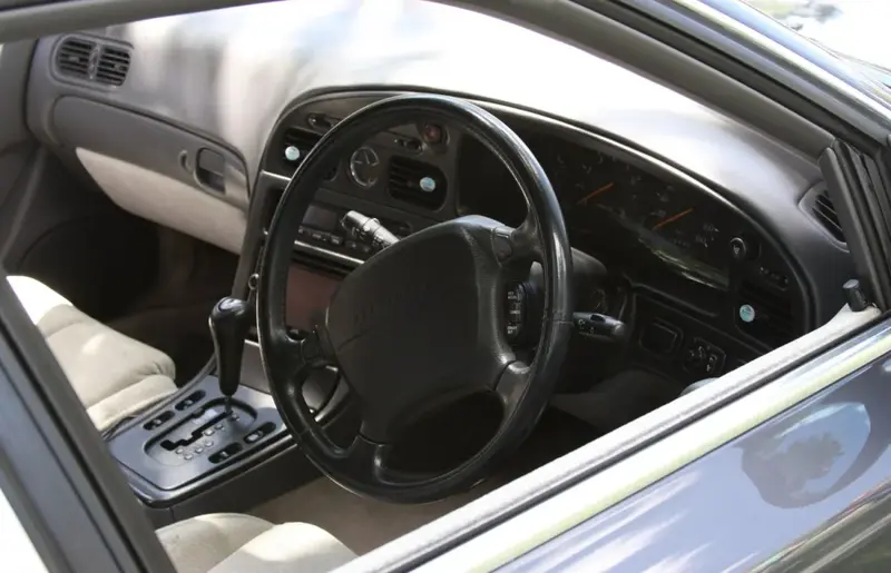 Nissan President - 3