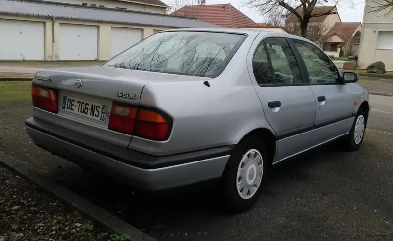Nissan Primera - 2