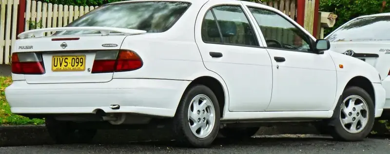Nissan Pulsar - 2