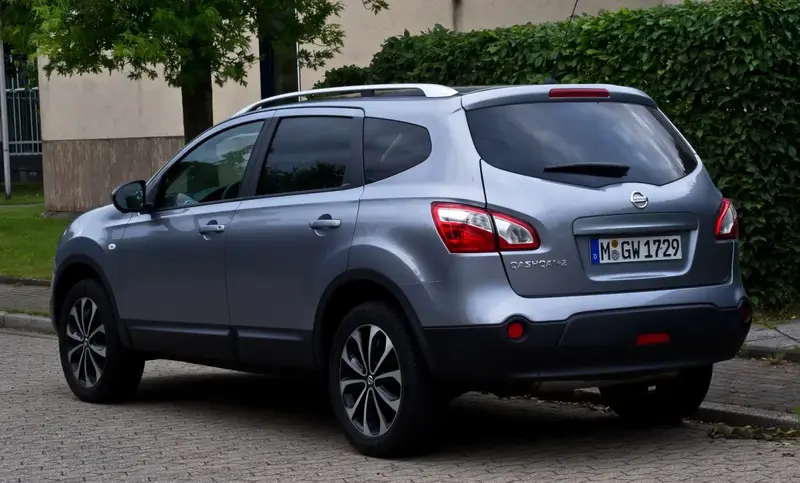 Nissan Qashqai - 2