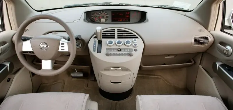 Nissan Quest - 5