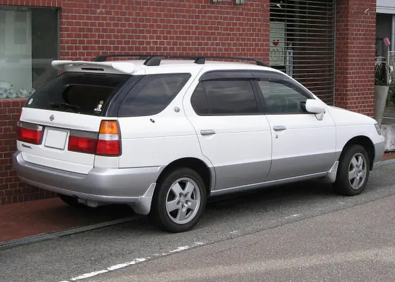 Nissan R Nessa - 2