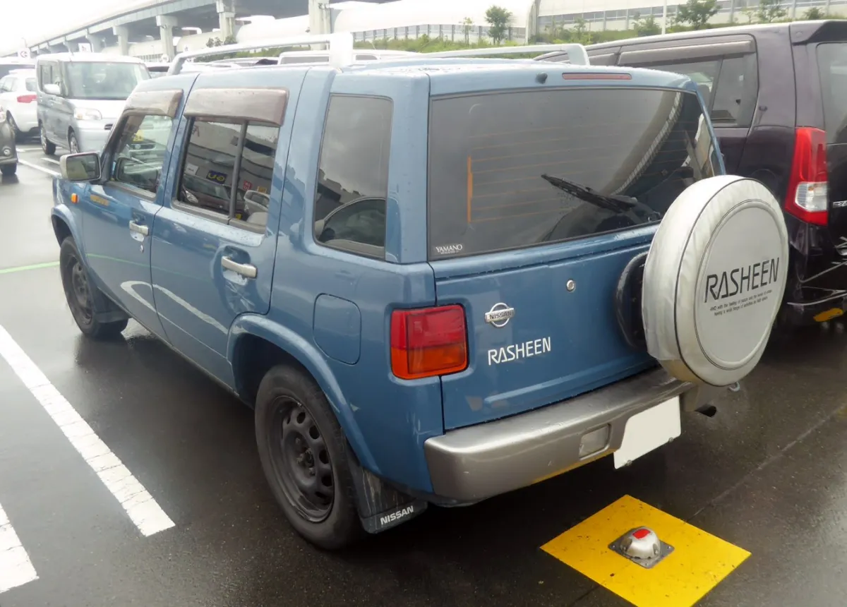 Nissan 3