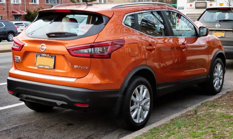 Nissan Rogue Sport - 4
