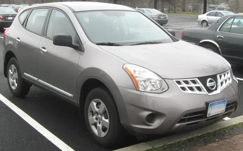 Nissan Rogue - 2