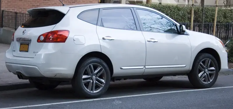 Nissan Rogue - 3
