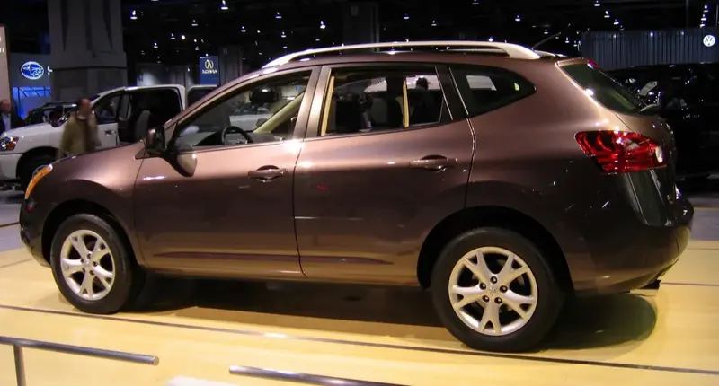 Nissan Rogue - 2
